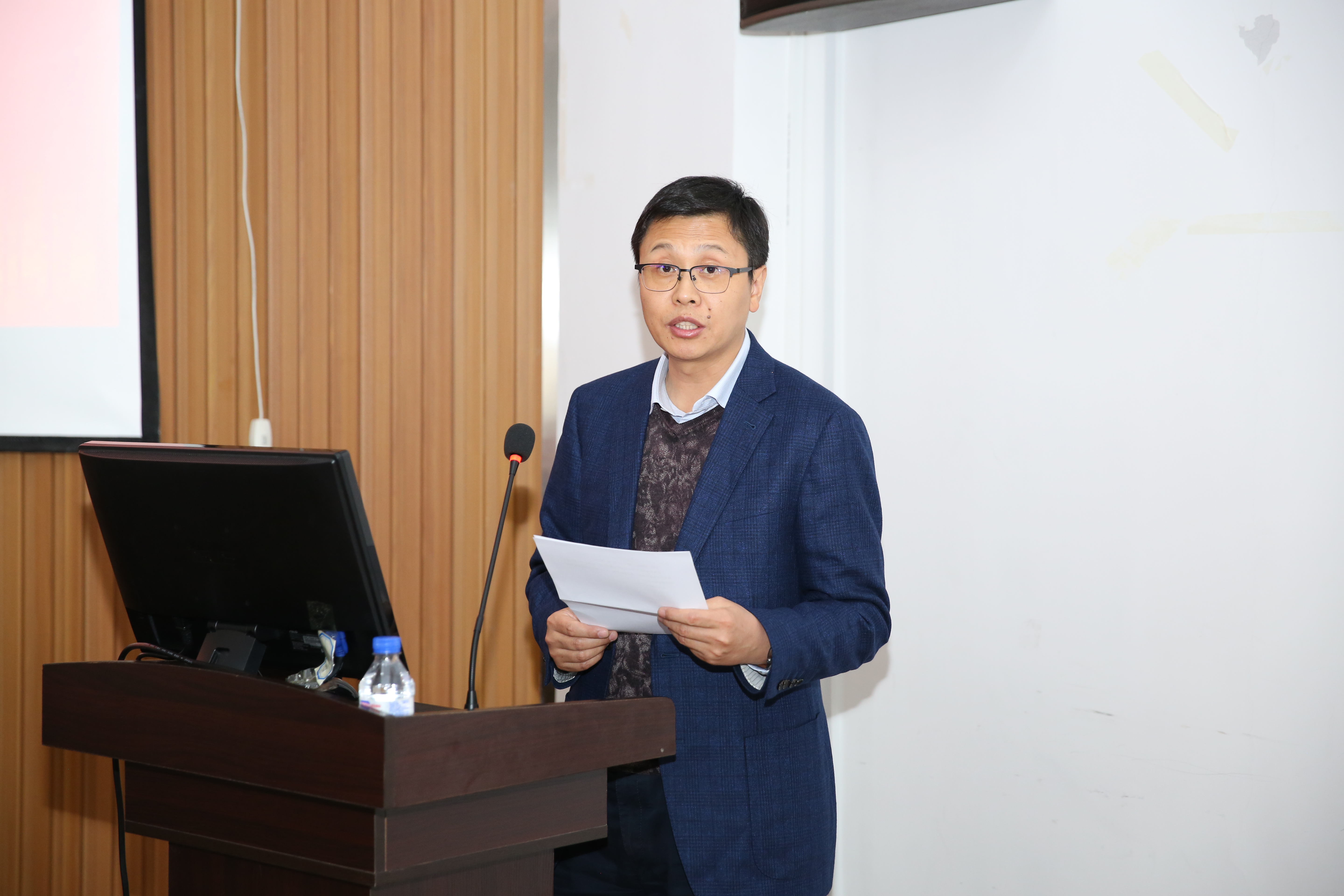 副院长张志辉教授宣布仿生教研室成立