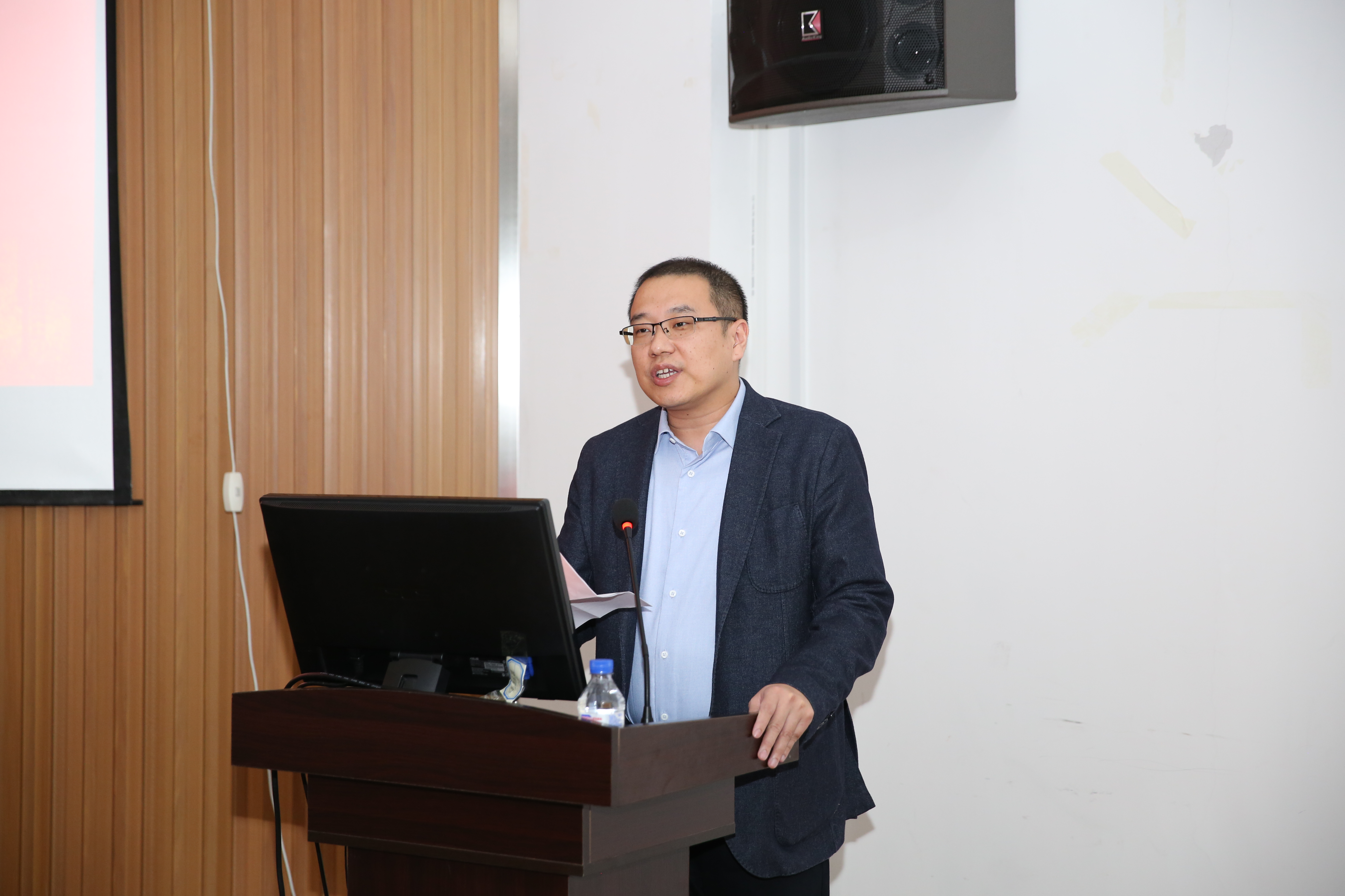 优秀校友beat365在线体育官网汽车工程学院朱冰教授发言